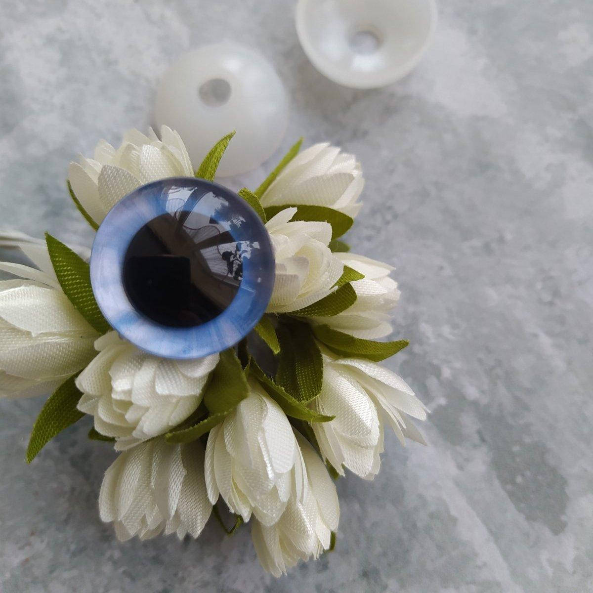 

Очі 20мм трапеція небесні (без блиску)