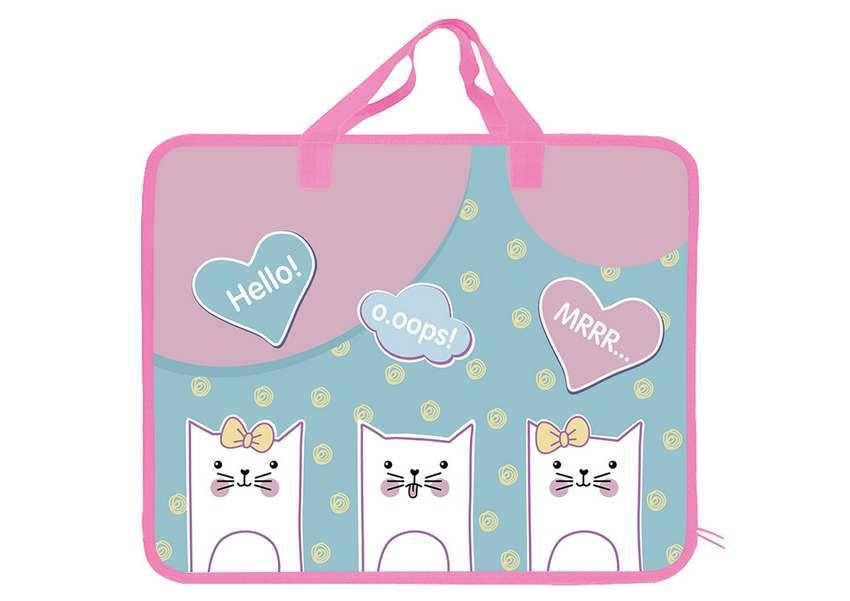 

Папка-портфель А4 пластикова з текстильними ручками Kidis Kittens