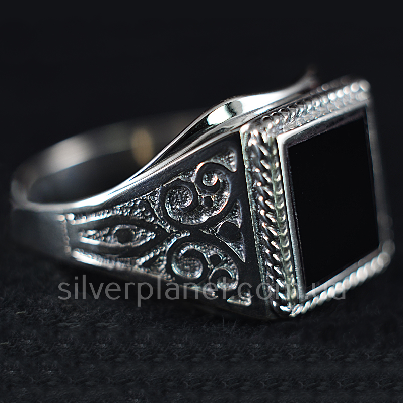 

Шикарная мужская серебряная печатка. Оникс. Серебро 925 19.5