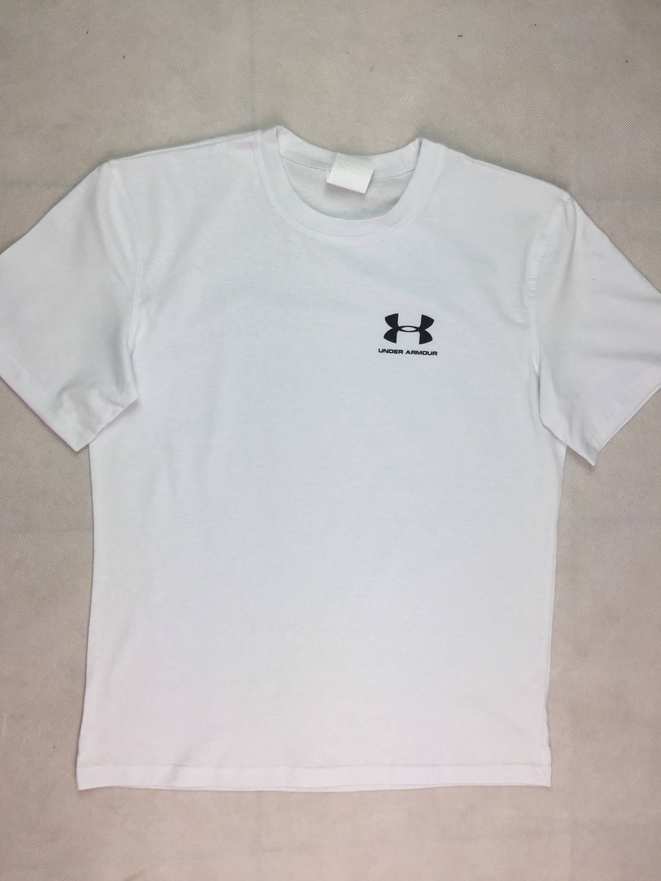 

Футболка мужская,хлопок 100%,Турция,44-50 under armour,белый