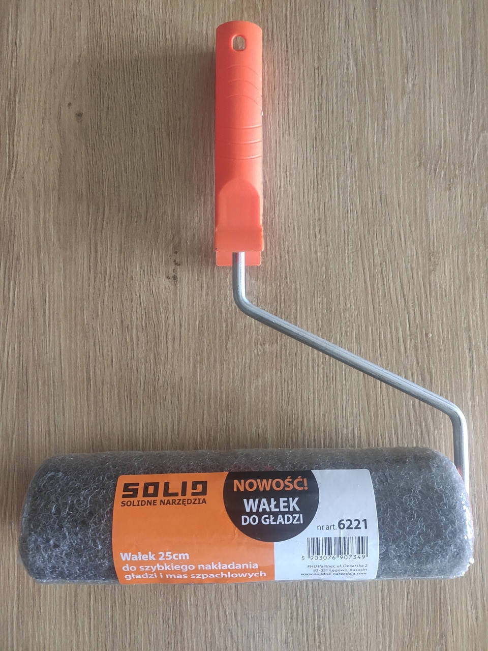 

Валик для шпаклівки Solid 25см (з ручкою)