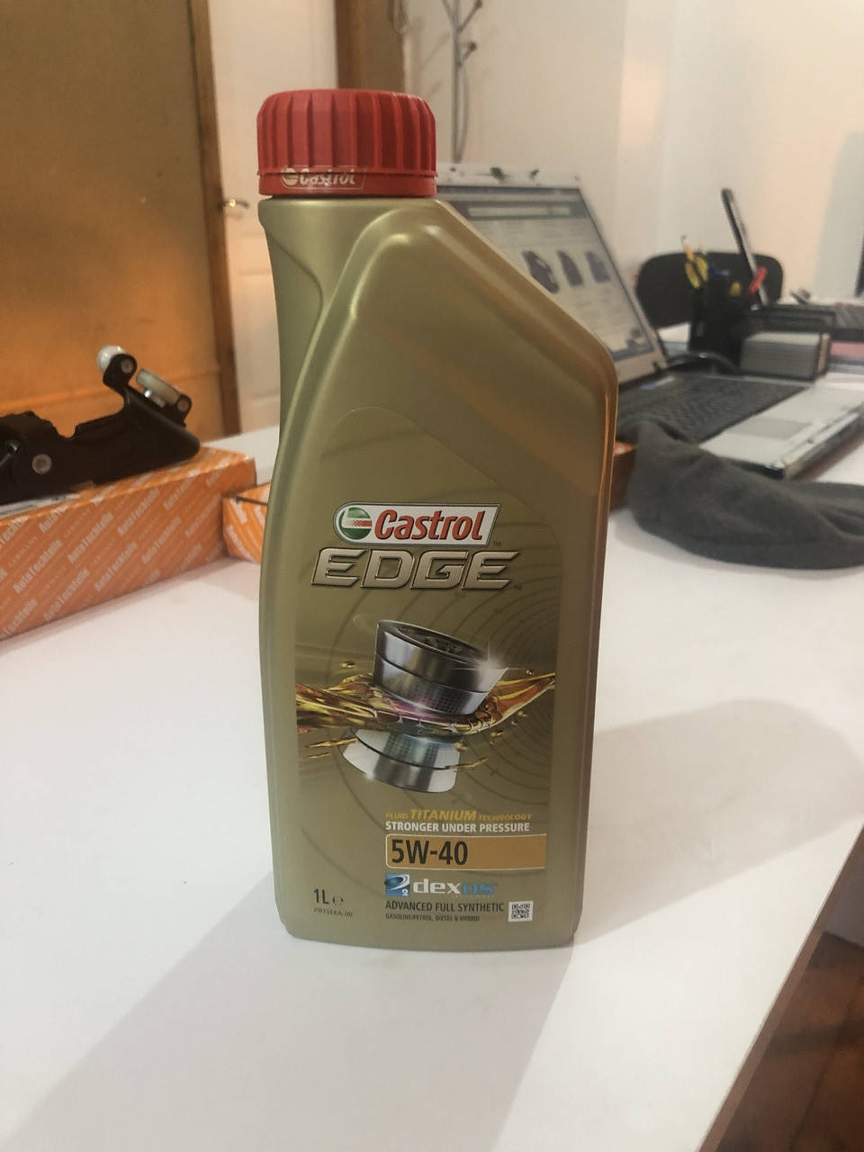 

Моторне масло Edge Titanium 5W-40, 1л