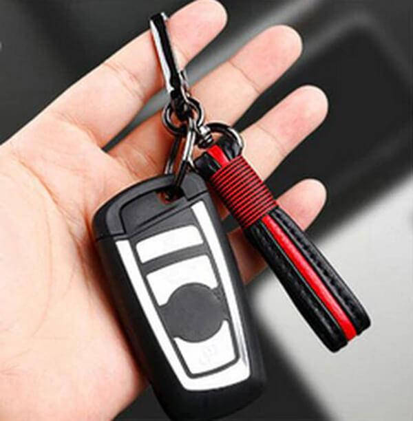 

Автомобильный брелок для ключей