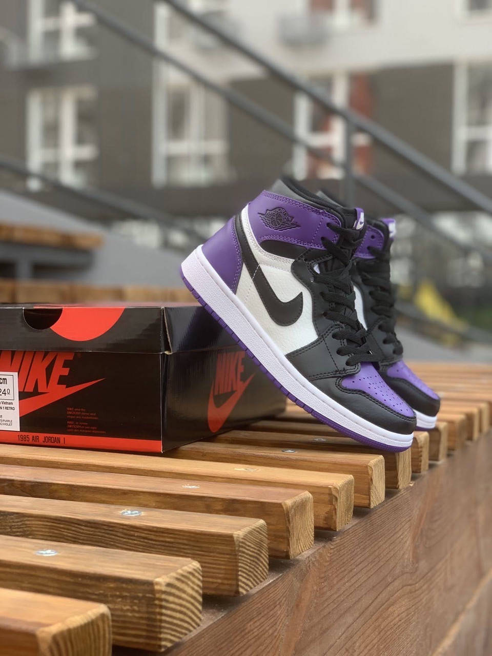 

Мужские кроссовки Nike air Jordan фиолетовые с чёрным 43