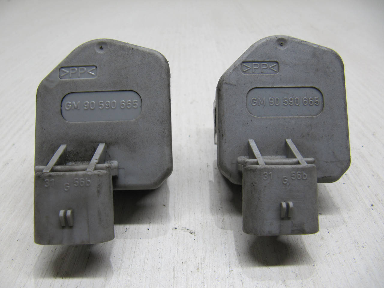 

Корректор передней фары Опель Астра G Opel Astra G Оригинал GM 90 590 665