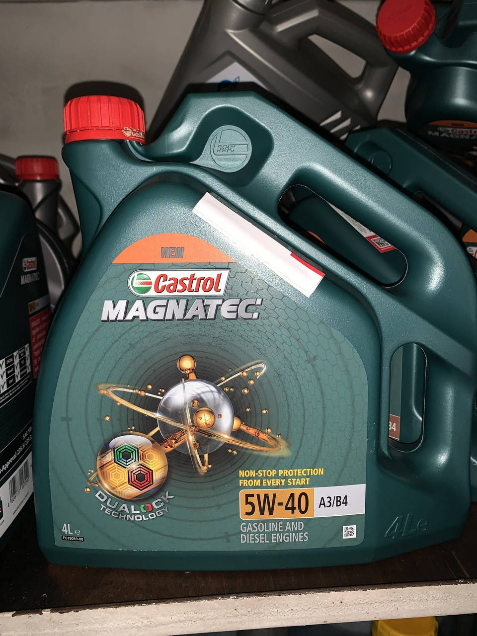 

Масло CASTROL Magnatec 5w40 4л ОРИГИНАЛ!