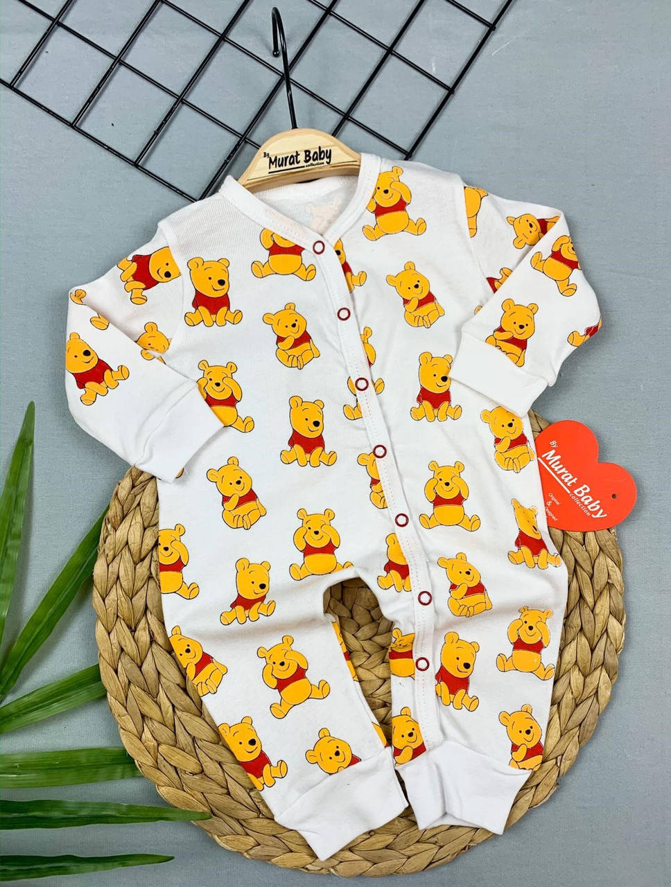 

Ромпер на кнопках белый с Винни-пух (человечек для малышей с открытыми ножками)