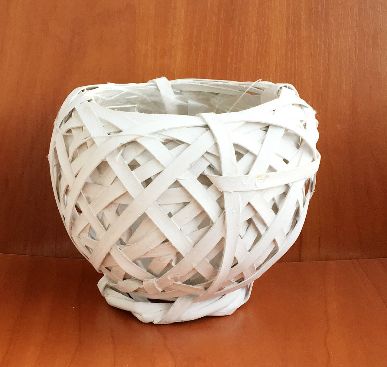 

Корзина из лозы белая 15 см
