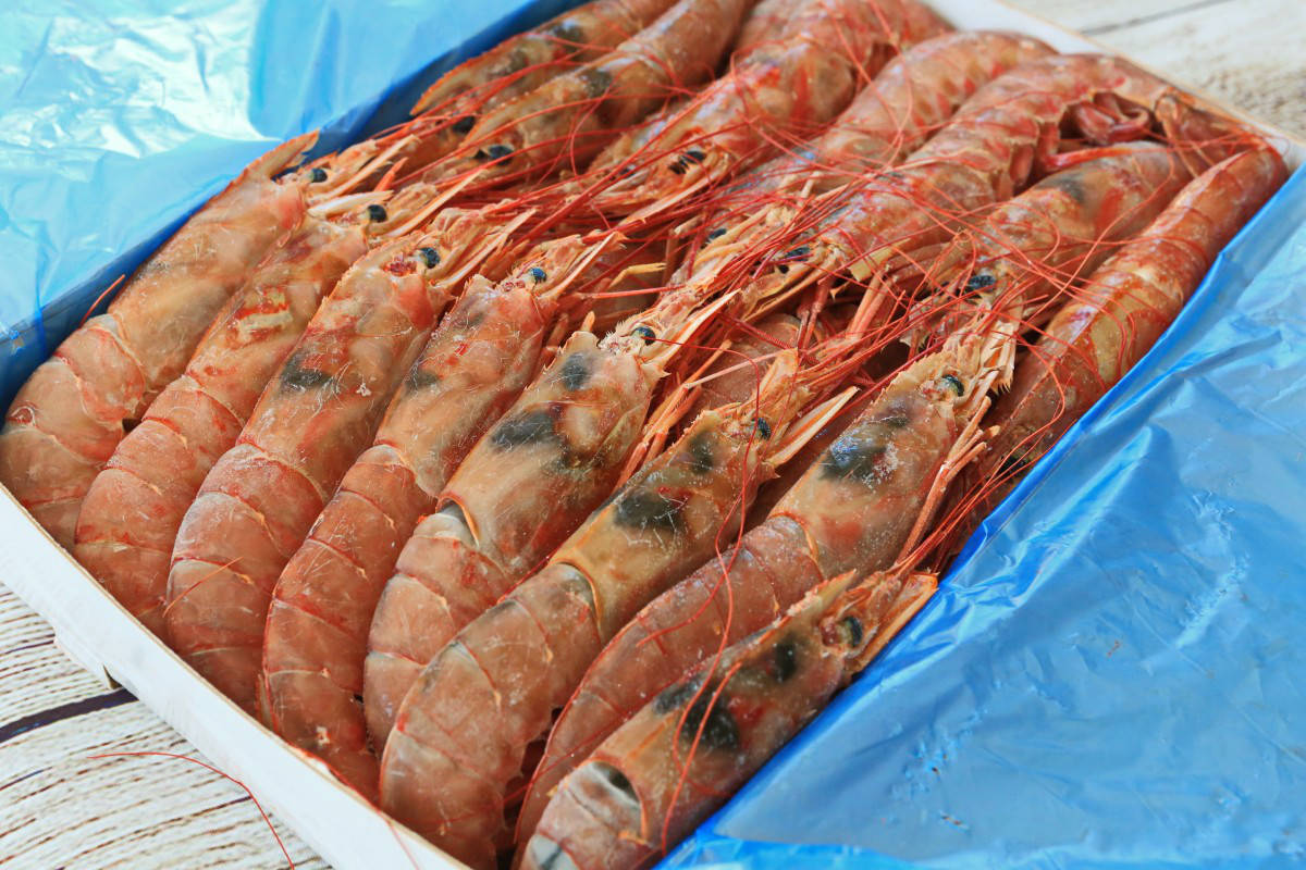 

Креветки королевские (лангустины) с головой, размер L3, 30-40 шт/кг