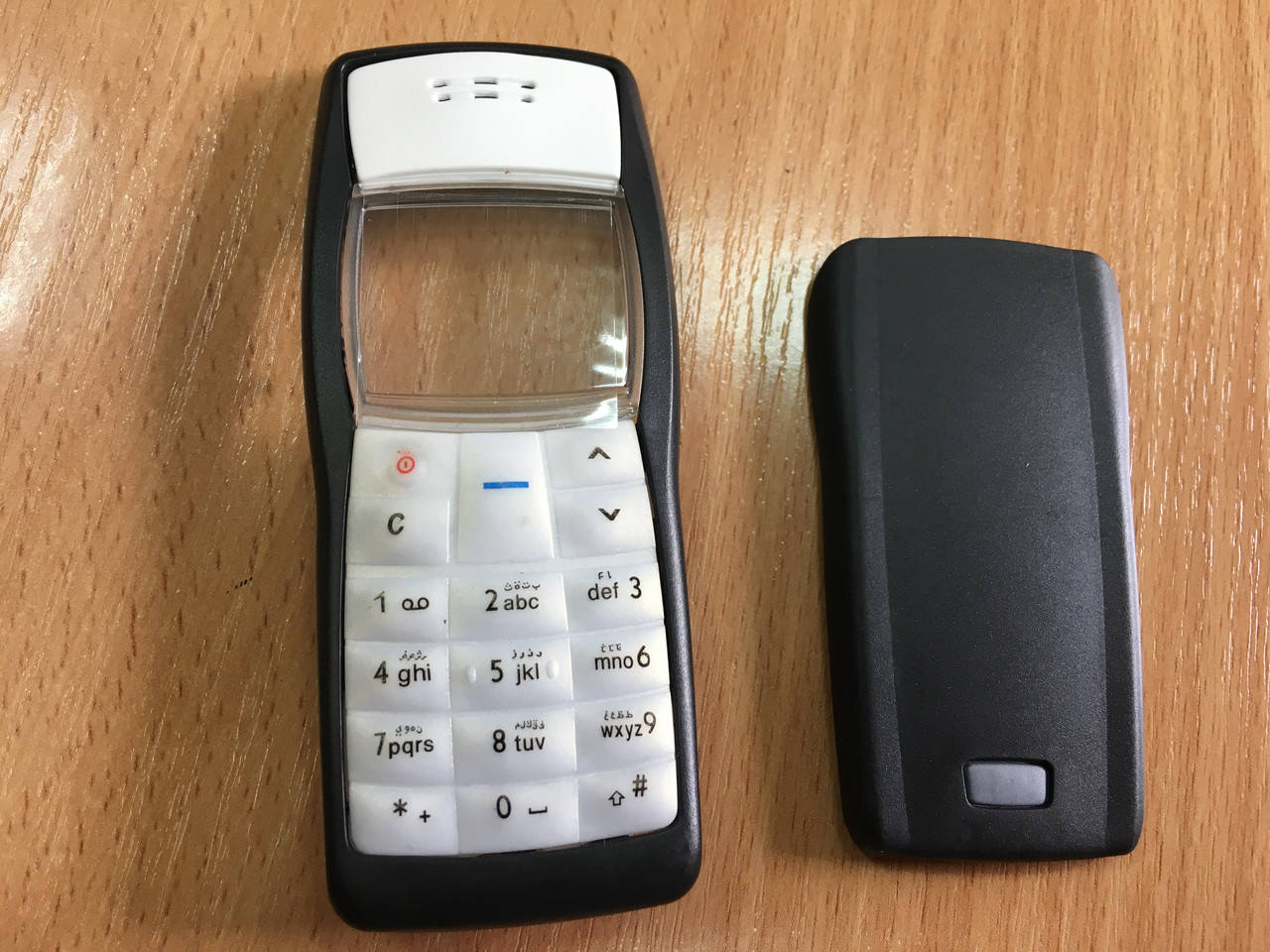 

Корпус для Nokia 1100/1101 с клавиатурой и без клавиатуры