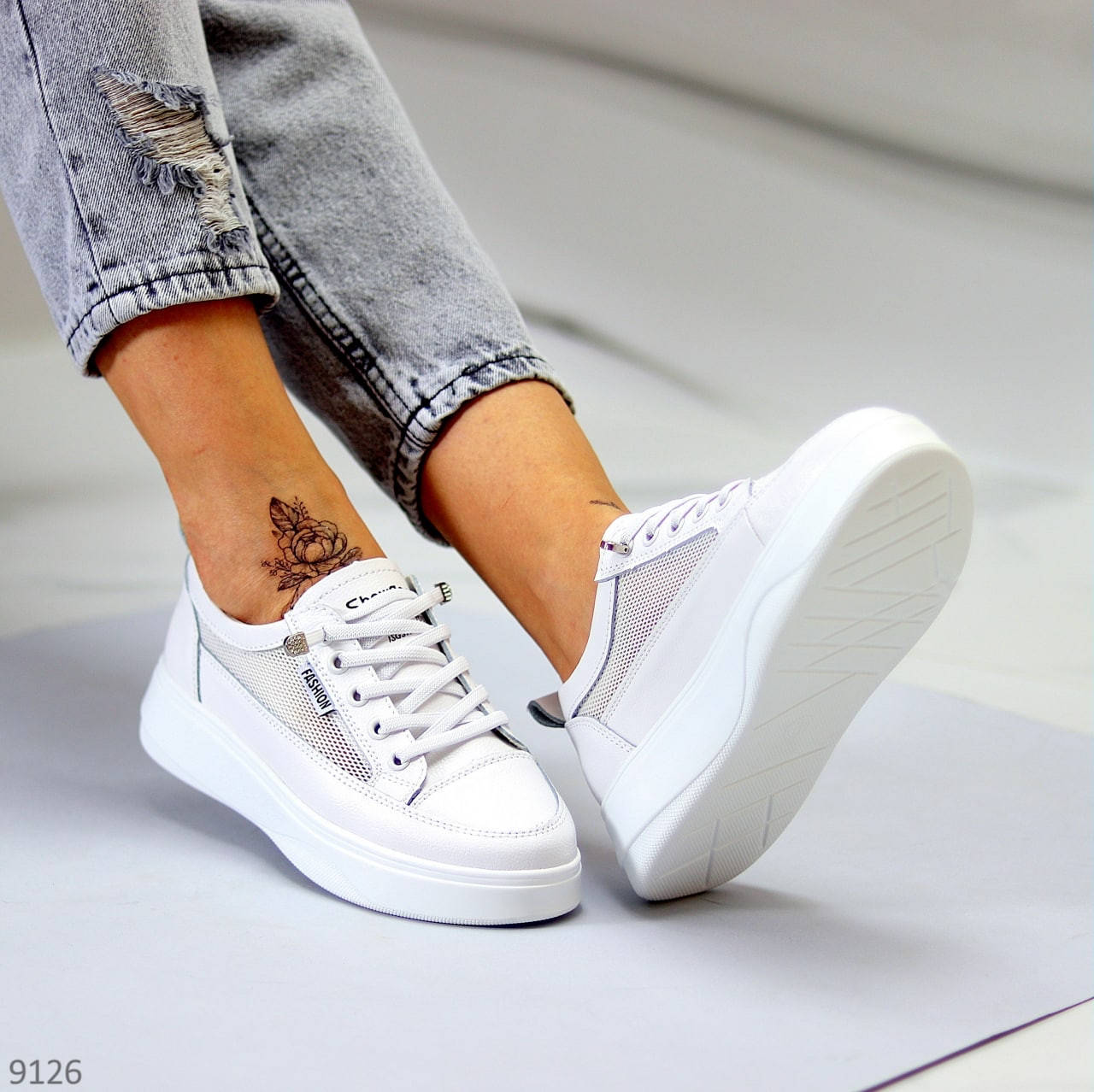 

Женские белые кеды с перфорацией натуральная кожа, Белый