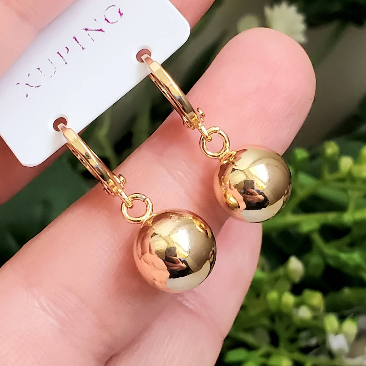 

Серьги Xuping длина 2.8см шарик 10мм медицинское золото позолота 18К с996