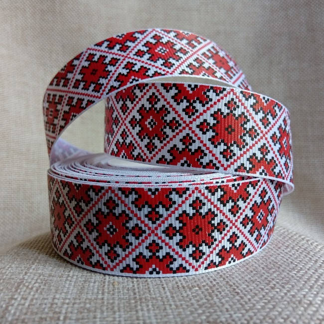 

Репсовая лента 2,5 см., орнамент "Ромб" (красный на белом фоне).