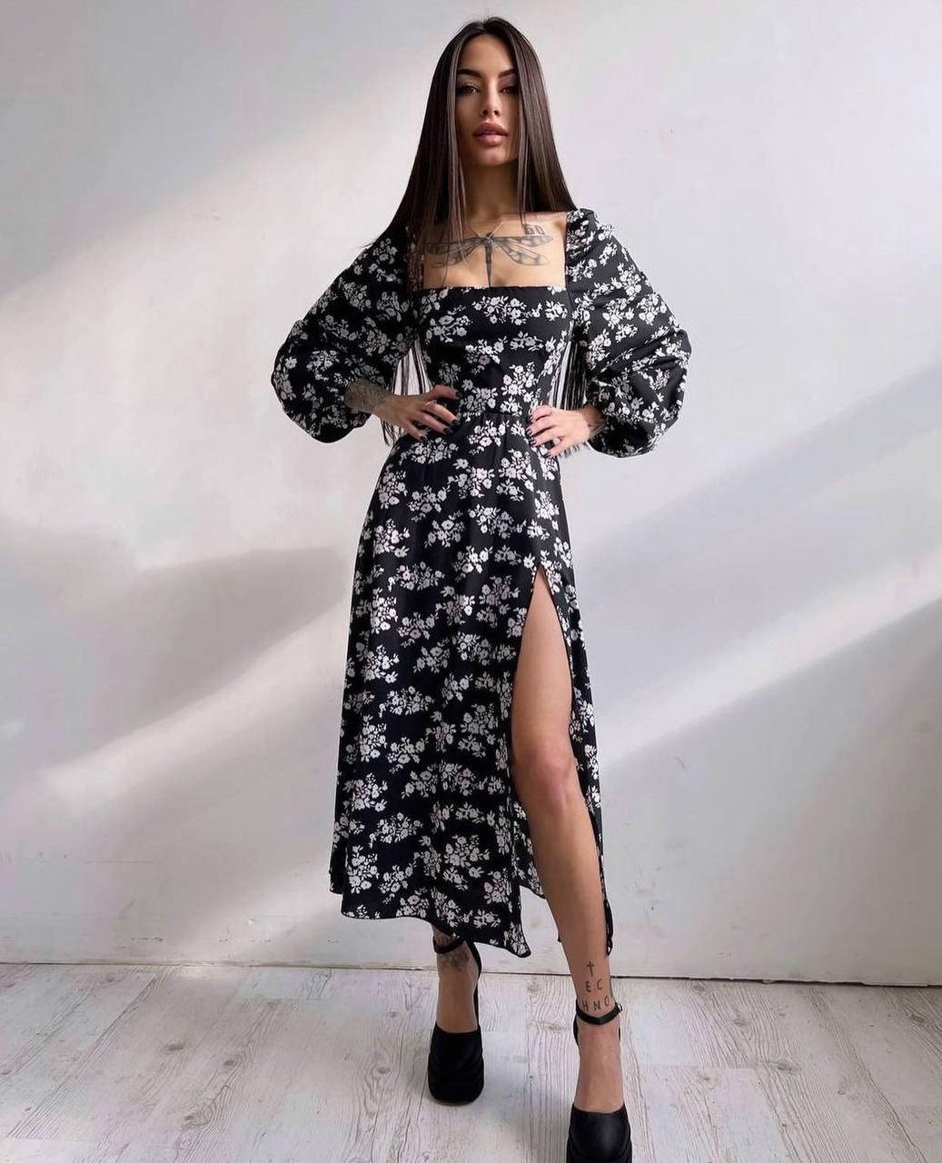 

Платье женское летнее лёгкое разные цвета Размеры: 42-44, 46-48 Ткань супер софт Мод.4097mix 42/44, черное