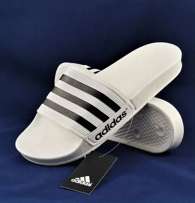 

Шлёпанцы Тапочки ADIDAS Сланцы Адидас Белые Женские (РРазмеры: 36,37,38,39,40,41)
