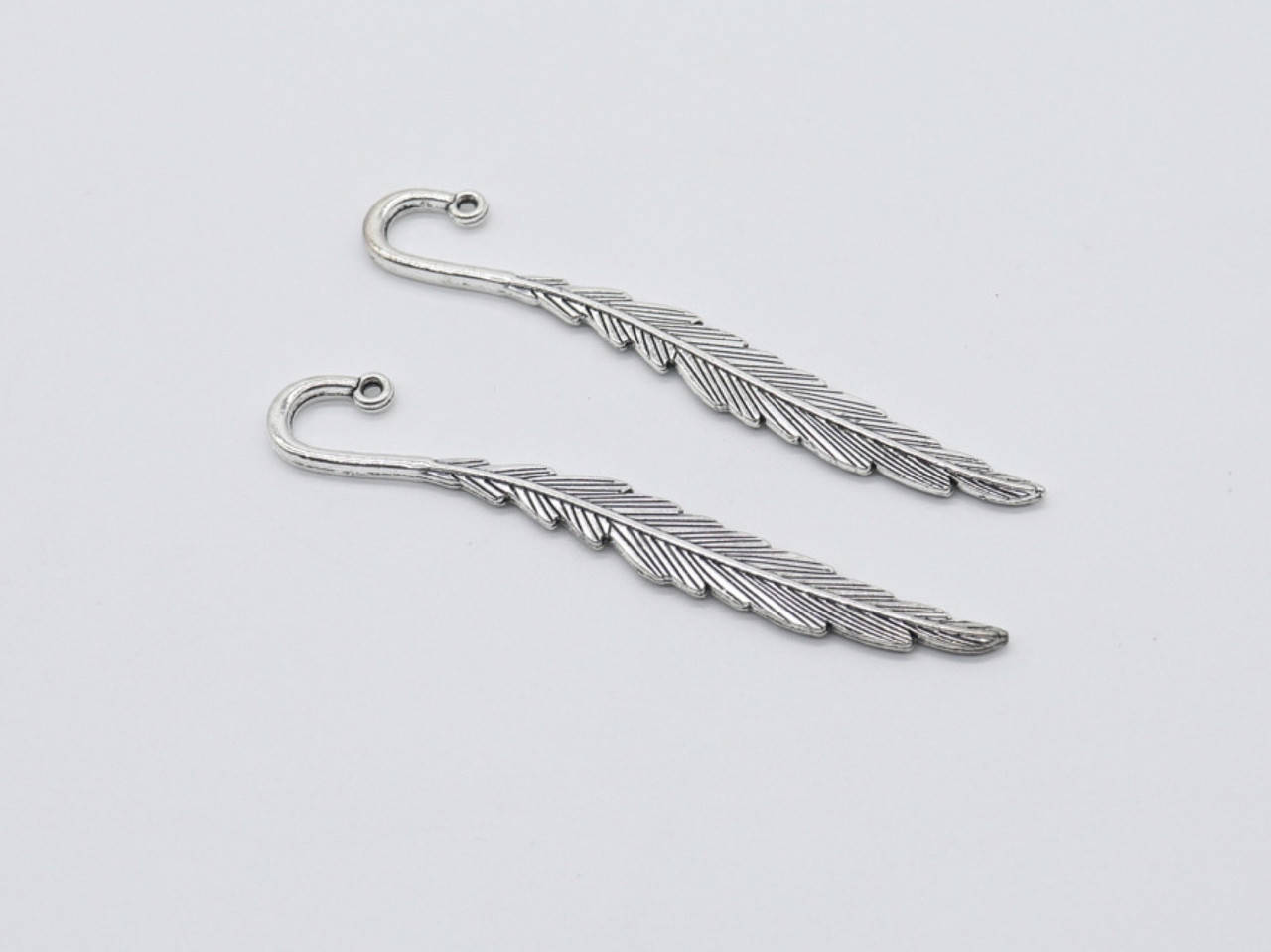 

Металлические подвески. Перо. 80х12мм