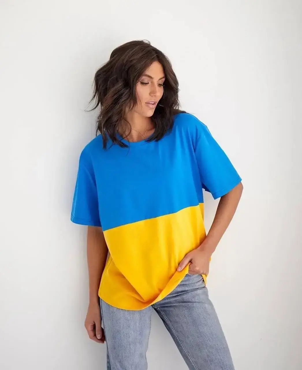 

Свободная кэжуал женская белая футболка в цветах украинского флага, Белый