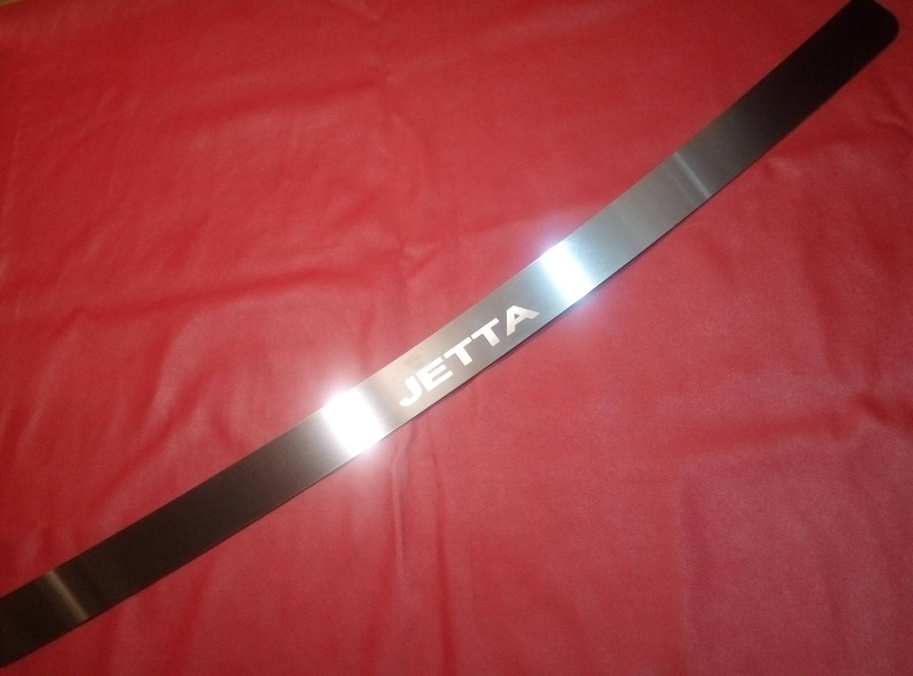 

Накладка на задний бампер Volkswagen Jetta 2005-2010