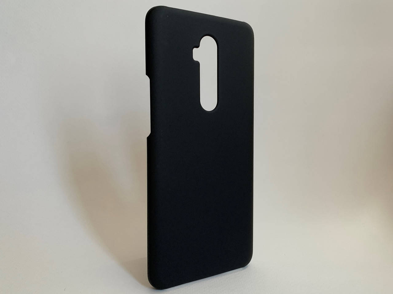 

OnePlus 7T Pro чехол противоударный черный матовый пластик