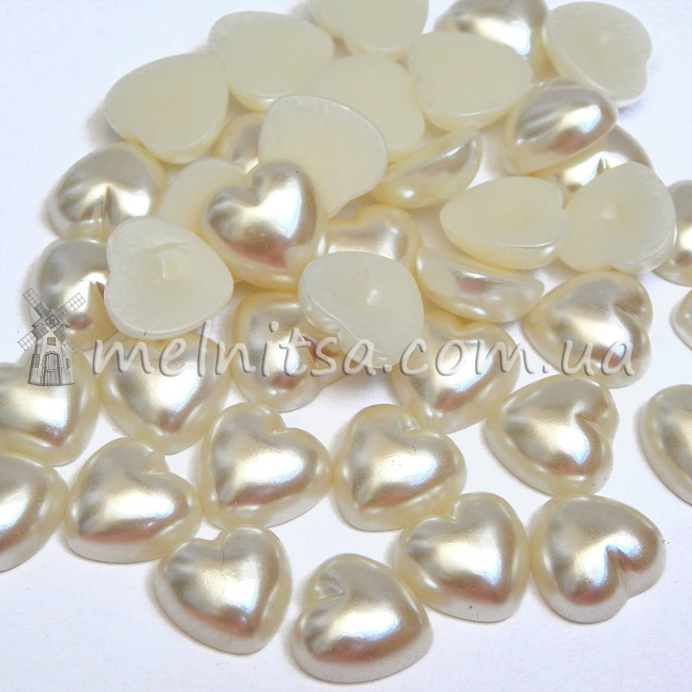 

Полубусины-сердечки 12 мм, крем (10 шт)