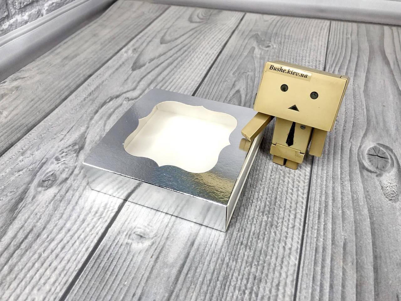 

*50 шт* / Коробка для пряников / 120х120х30 мм / Серебро / окно-обычн / НГ