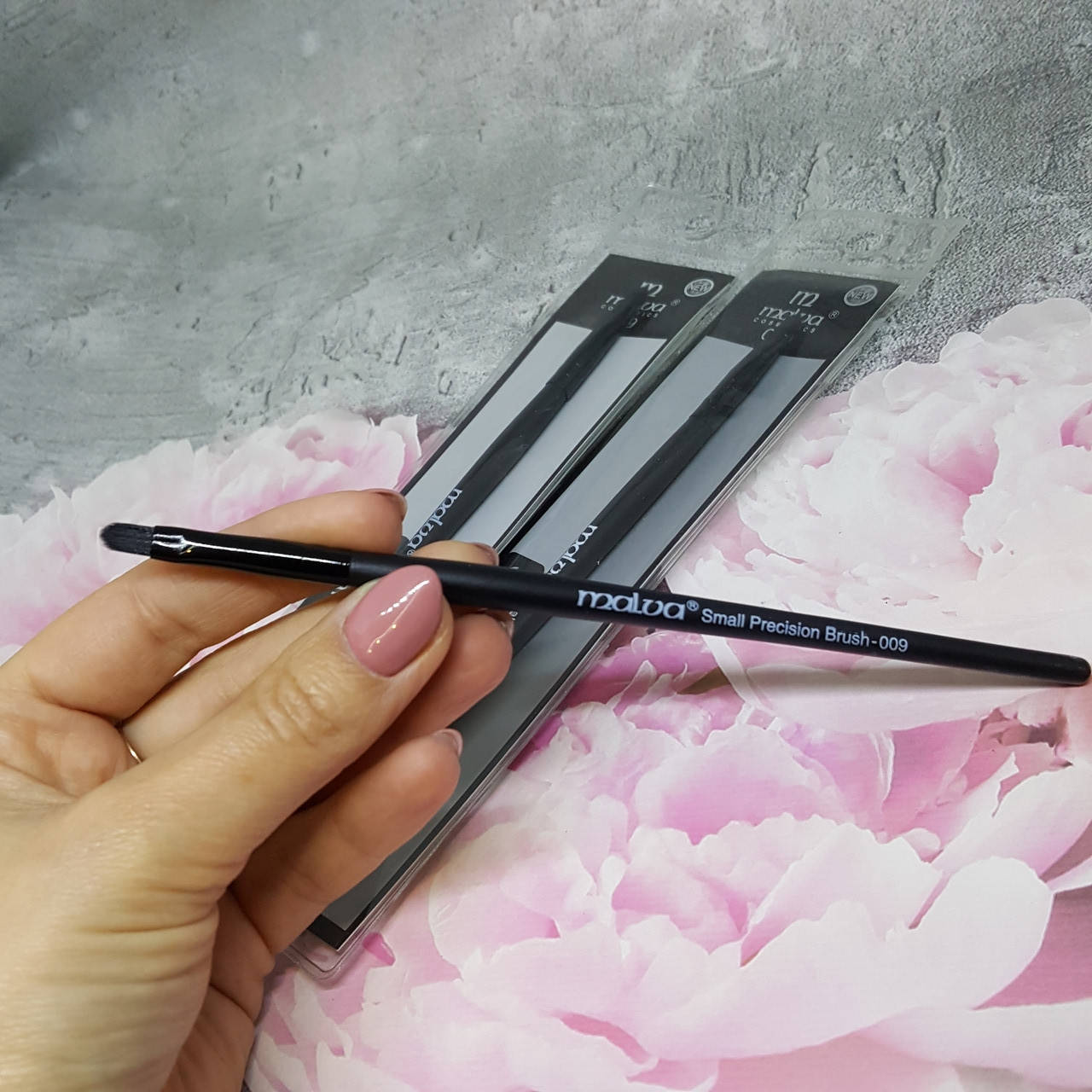 

Кисть для детальной прорисовки от Malva - Small Precision Brush №09 M-309