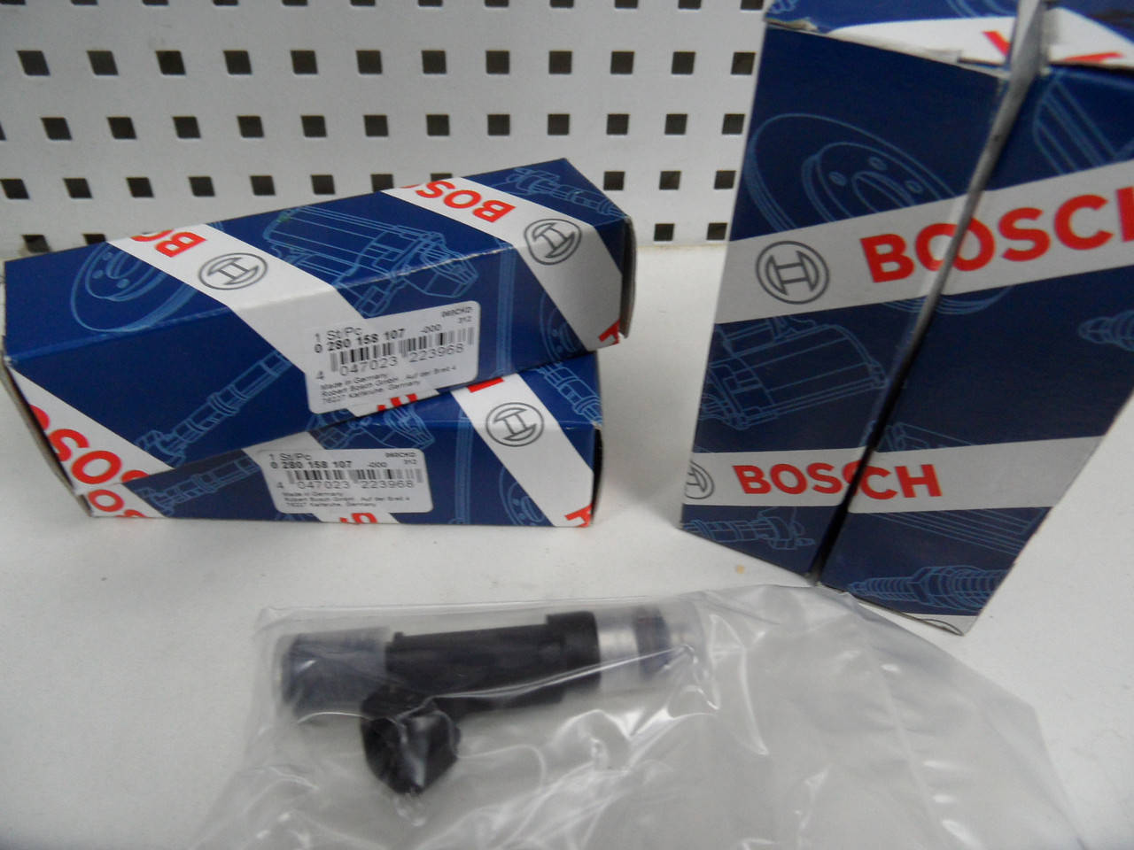 

Форсунка бензиновая Bosch Газель Волга УАЗ 0280158107, 0 280 158 107, DEKA, ZMZ6354