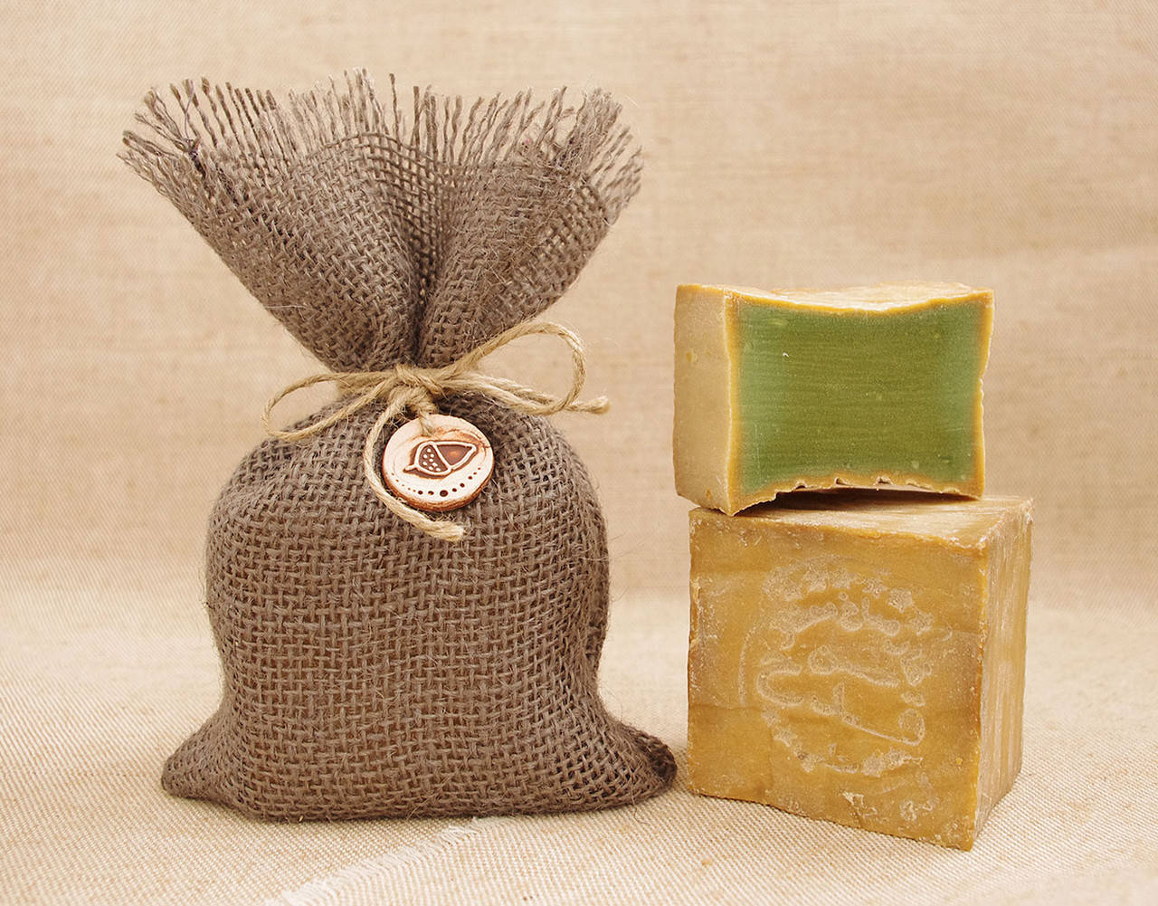 

Традиционное алеппское мыло Kadah, 5% лавра, 200g.(в полотняном мешочке с фишкой), Турция