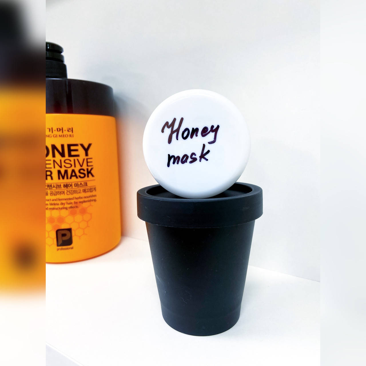 

Медовая маска для волос Daeng gi meo ri Honey mask (на розлив) 100 ml