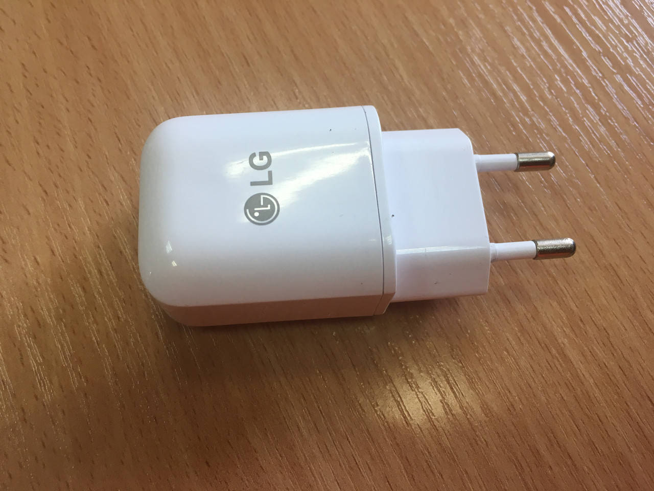 

Зарядное устройство для Lg (5v-1.8A)