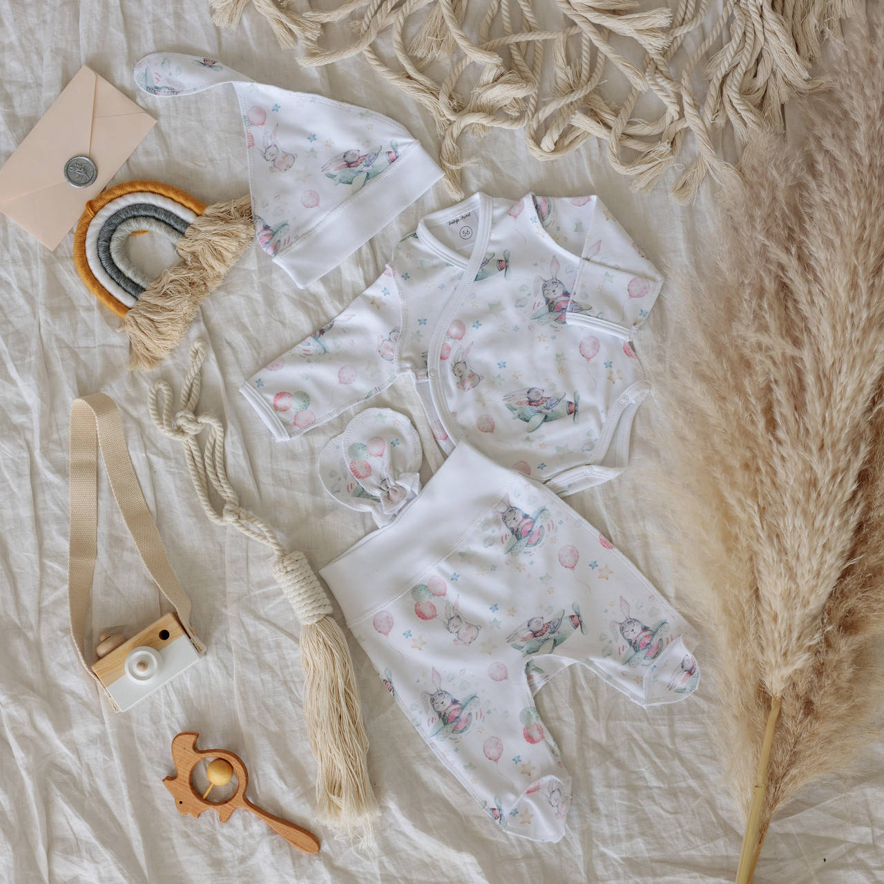 

Костюм для новорожденного "Зайчики"