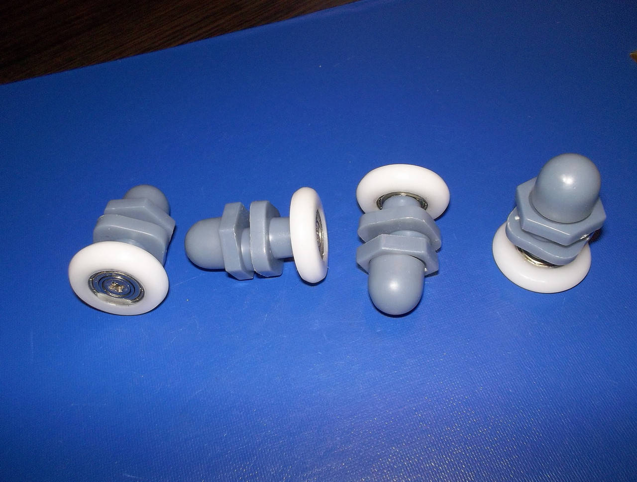 

Ролик для душ кабины серый (В-27) - 25мм