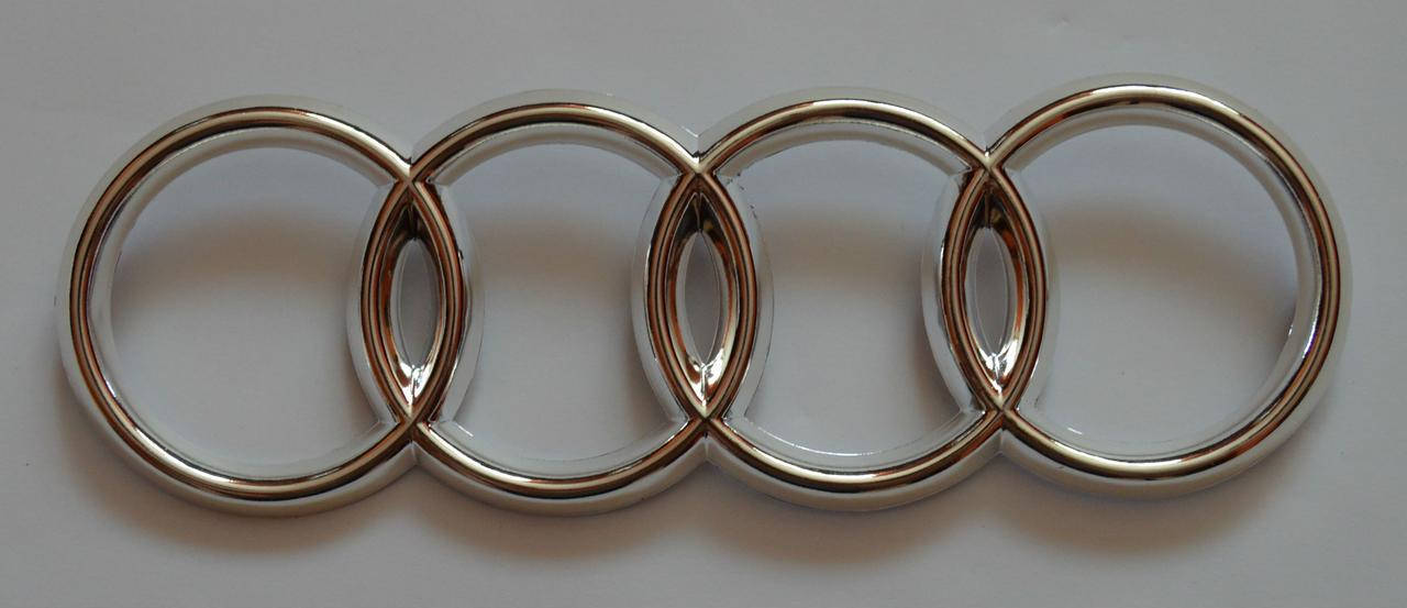 

Audi 100 C3 (82-90) Емблема передняя