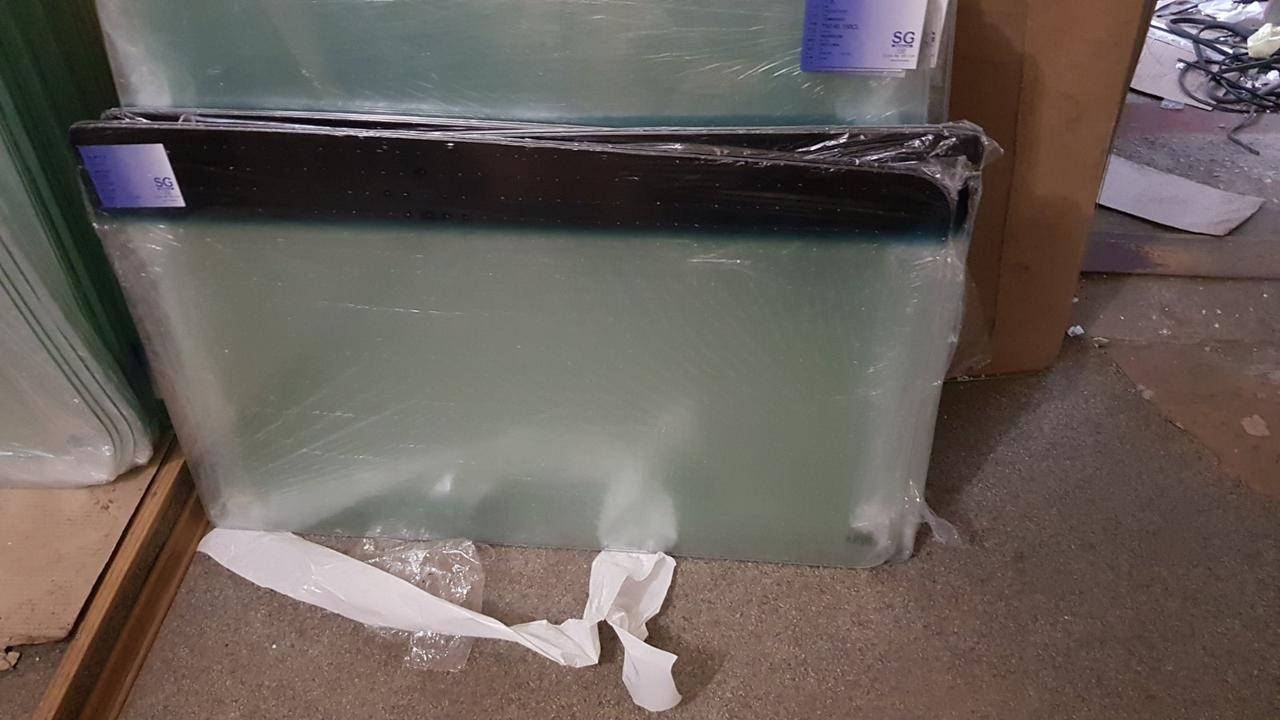 

Лобовое стекло на КАМАЗ 5320