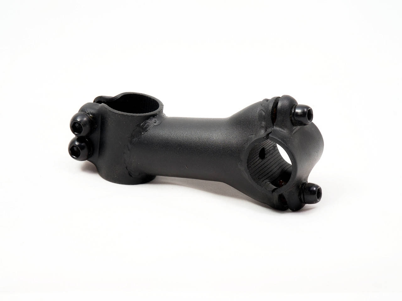 

Вынос руля St fork: 1-1/8" 25,4мм ext: 90 ED матов YT-L-819 FEITECH