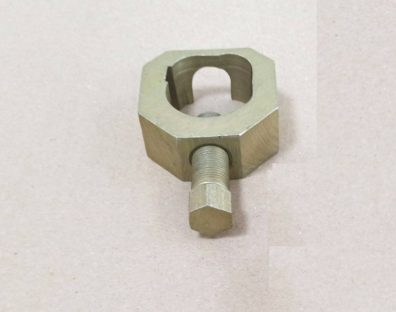 

Съемник рулевых тяг и шаровых опор ВАЗ 2108-2110