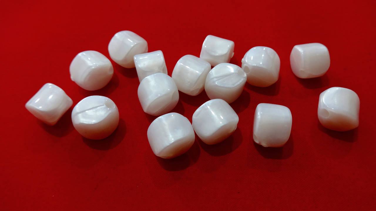 

Бусины для бижутерии пластик цвет в ассортименте