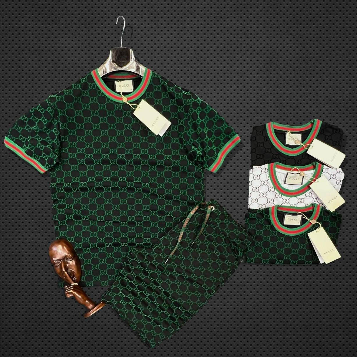 

Чоловічий Костюм Gucci зелений, костюм унісекс, розмір S 50, Зелёный