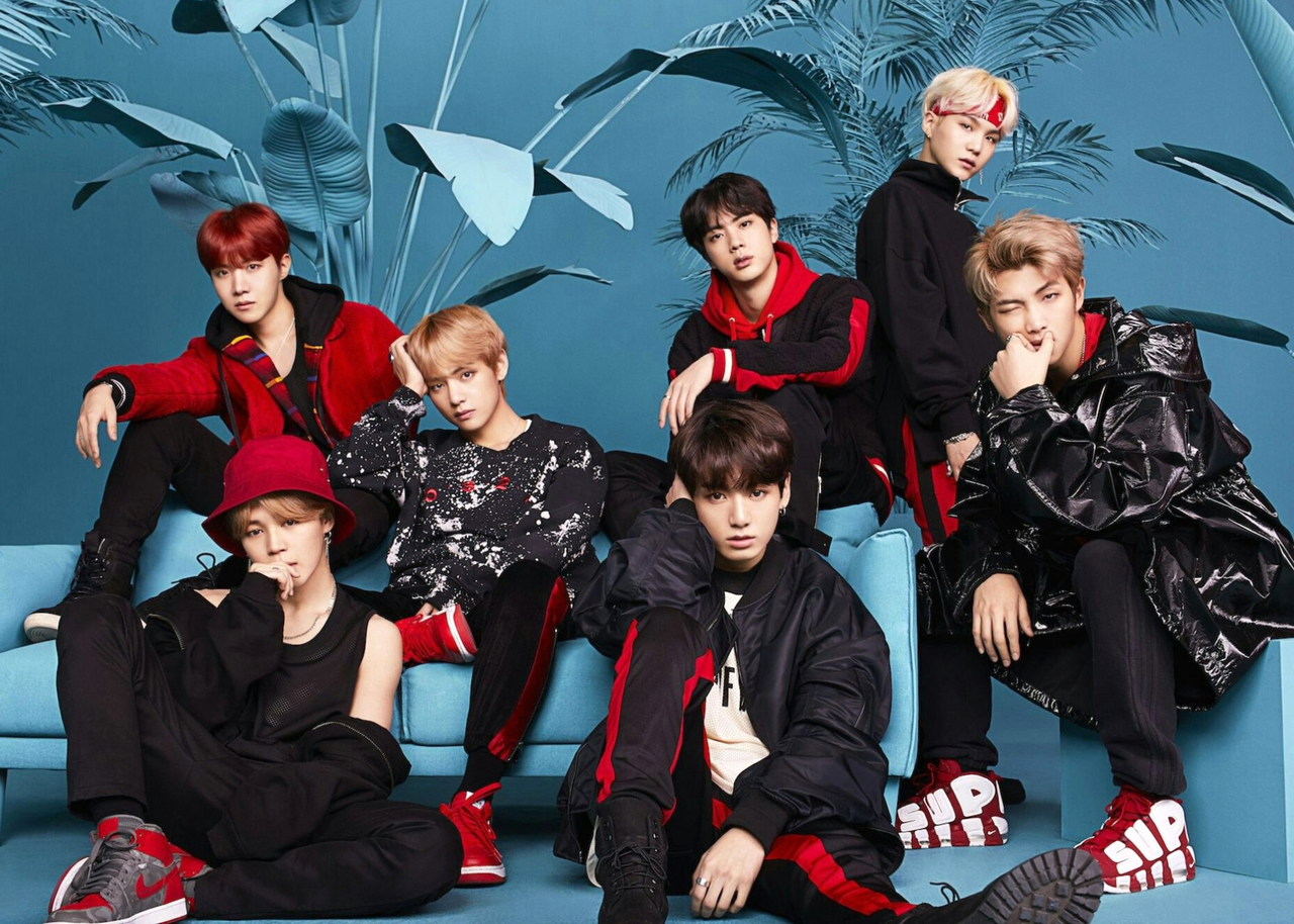

Фотокартина 60х40 GeekLand Bangtan Boys Beyond The Scene BTS голубой дом 3.24