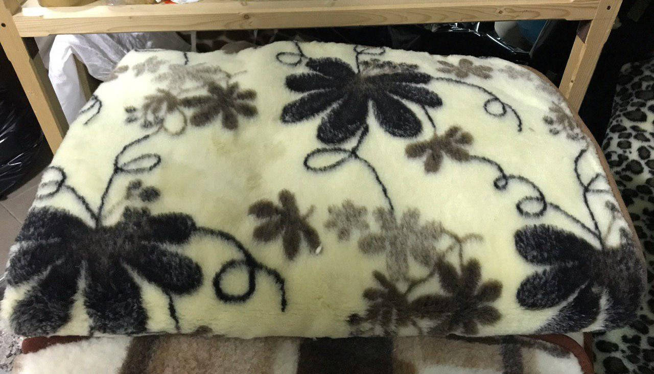 

Одеяло из овечей шерсти 200*220, Разные цвета