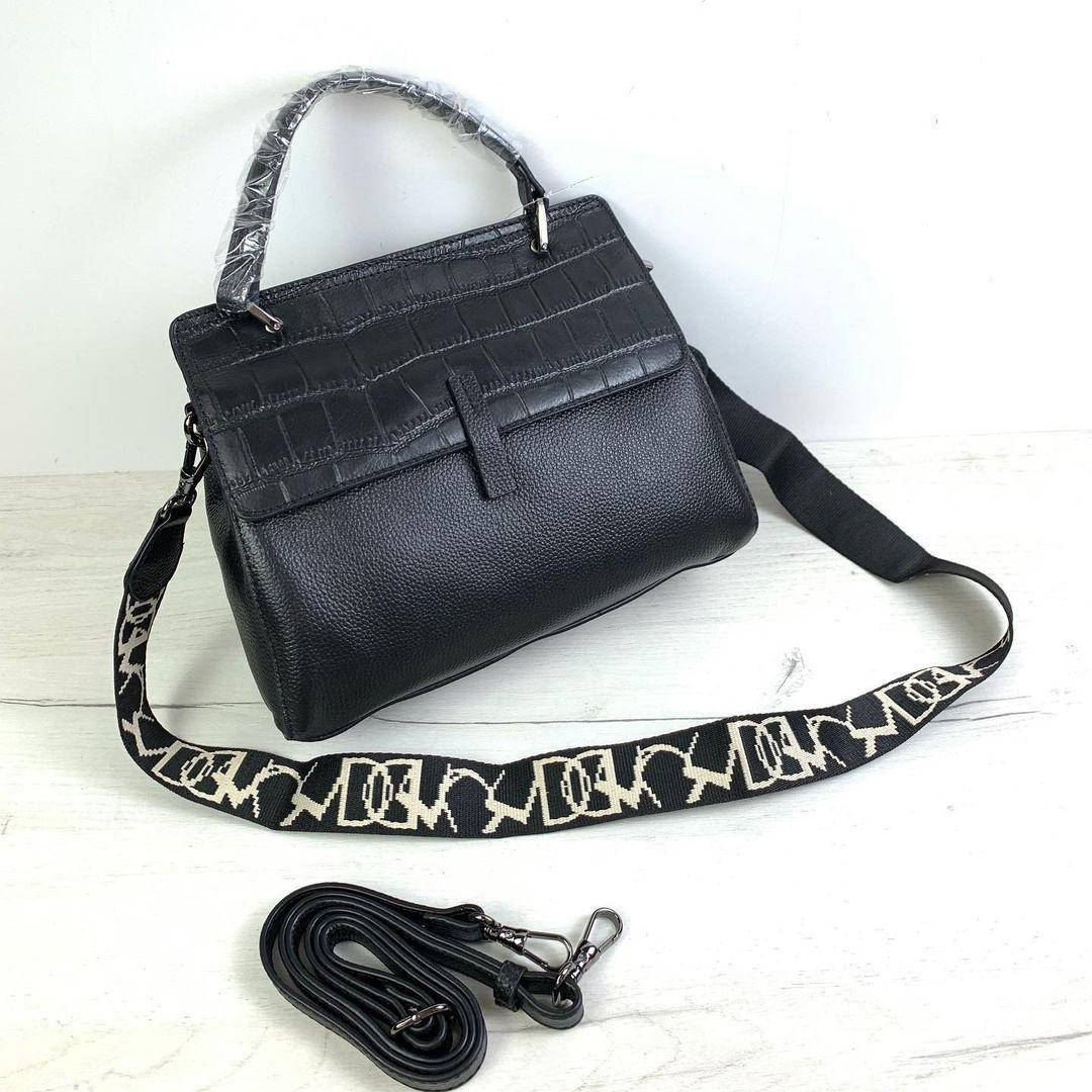 

Сумка чемоданчик клапан фактура крокодил / натуральная кожа (919) Черный