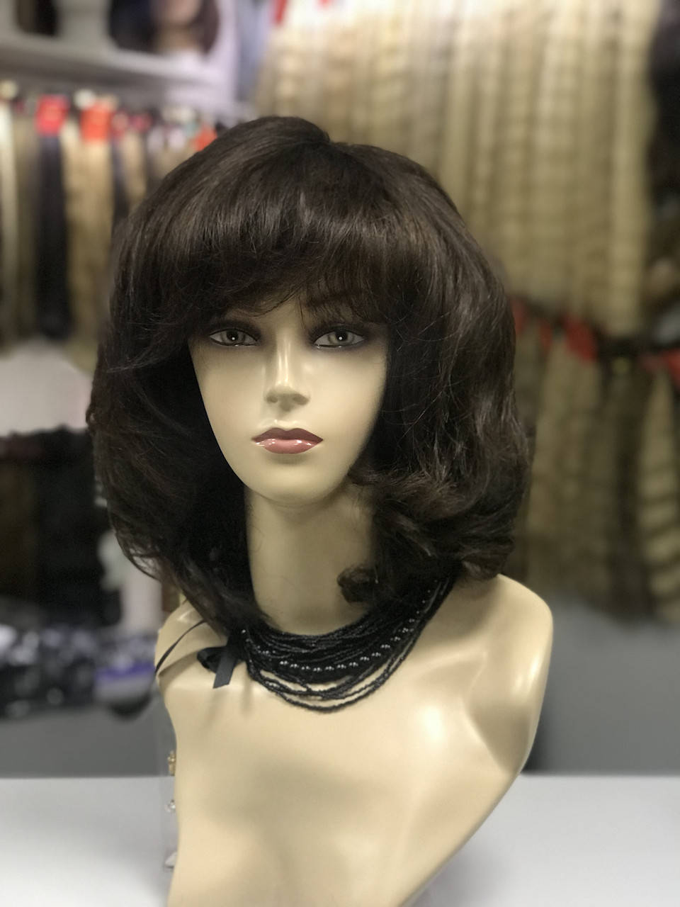 

Парик из натуральных волос с челкой