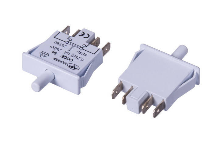 

Кнопка холодильника Siemens CODE54 0,25A