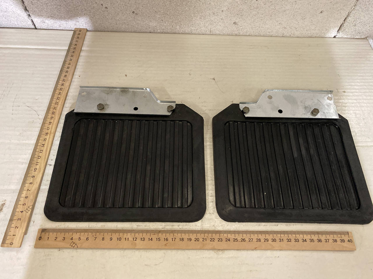 

Брызговик ГАЗ 31029 3102-8404312