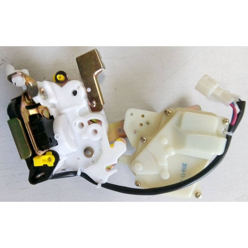 

Замок двери передней R Geely CK/CK2 1800282180