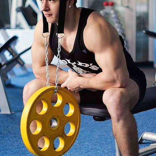 

Тренажер для шиї