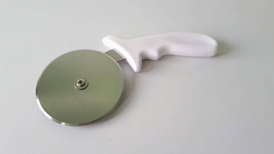 

Колесо для нарезки пиццы "Супер" L 24 cm, d 10 cm.