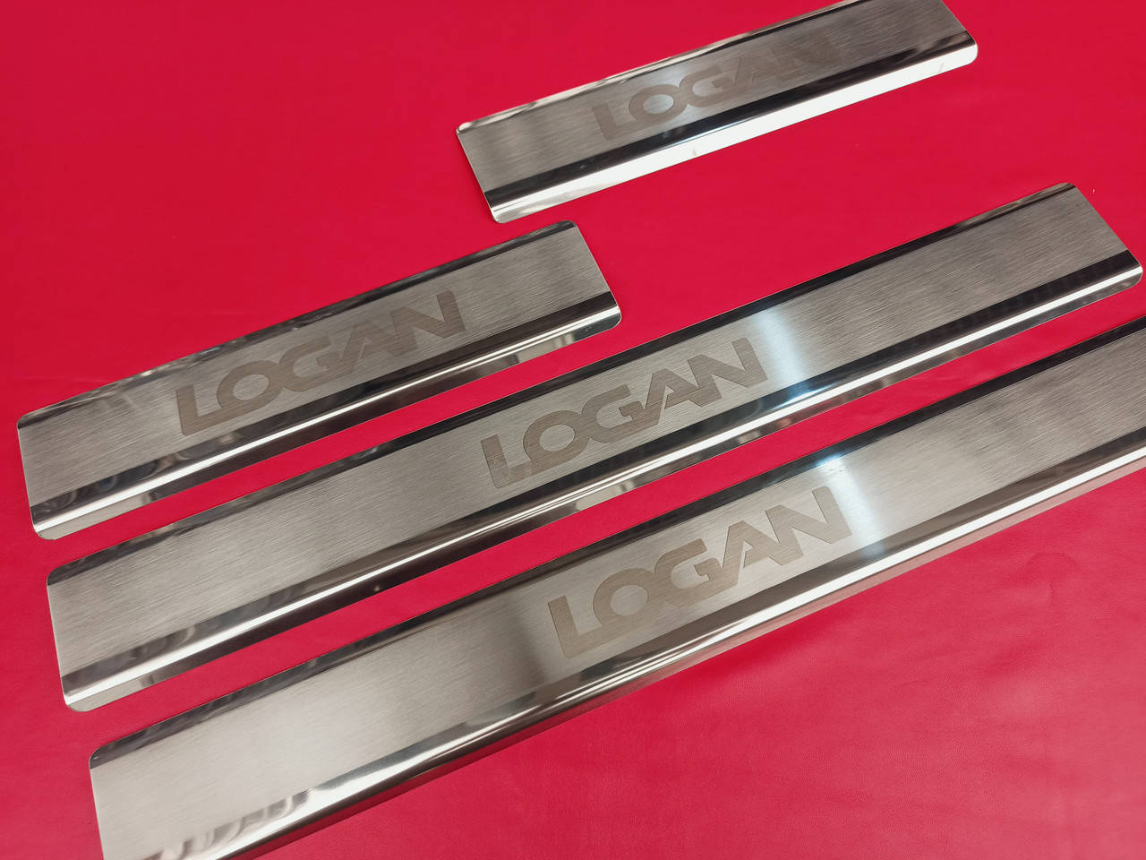 

Накладки на пороги для Renault Logan 2013-2020