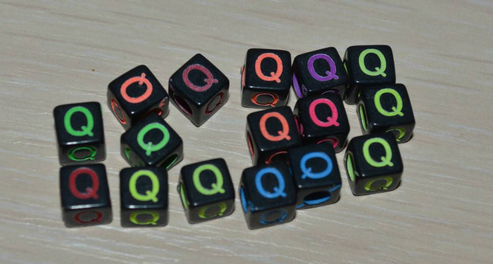 

Бусина с буквой. "Q" 6 мм