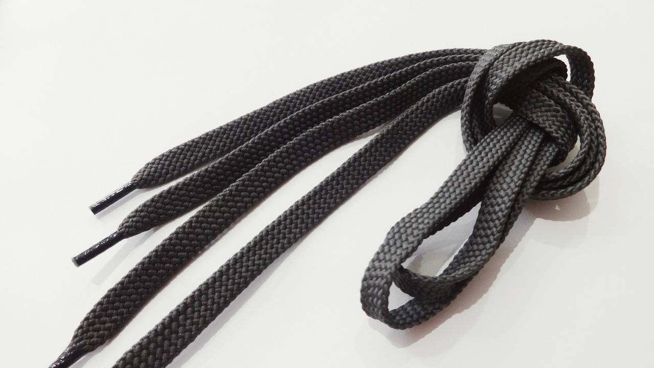 

Шнурки в кроссовки плоские 100 см темно-серые (10 мм)